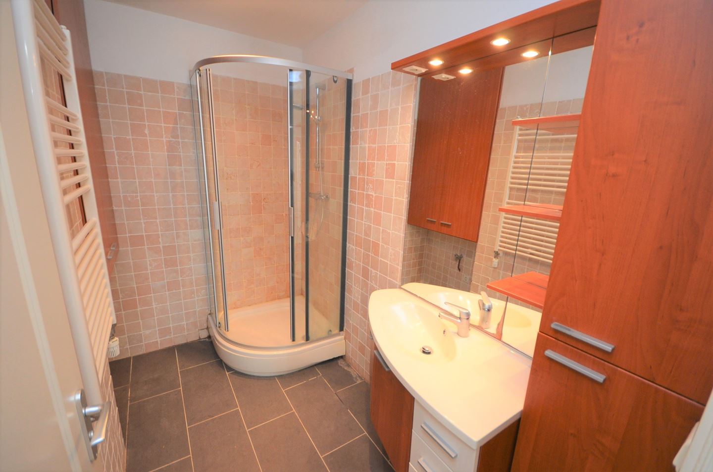 Te Huur 3 kamer Appartement Koopmans van Boekerenstraat In Den Haag