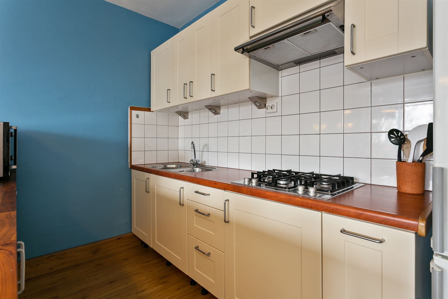 Te Huur 2 Kamer Appartement Arnold Spoelplein In Den Haag