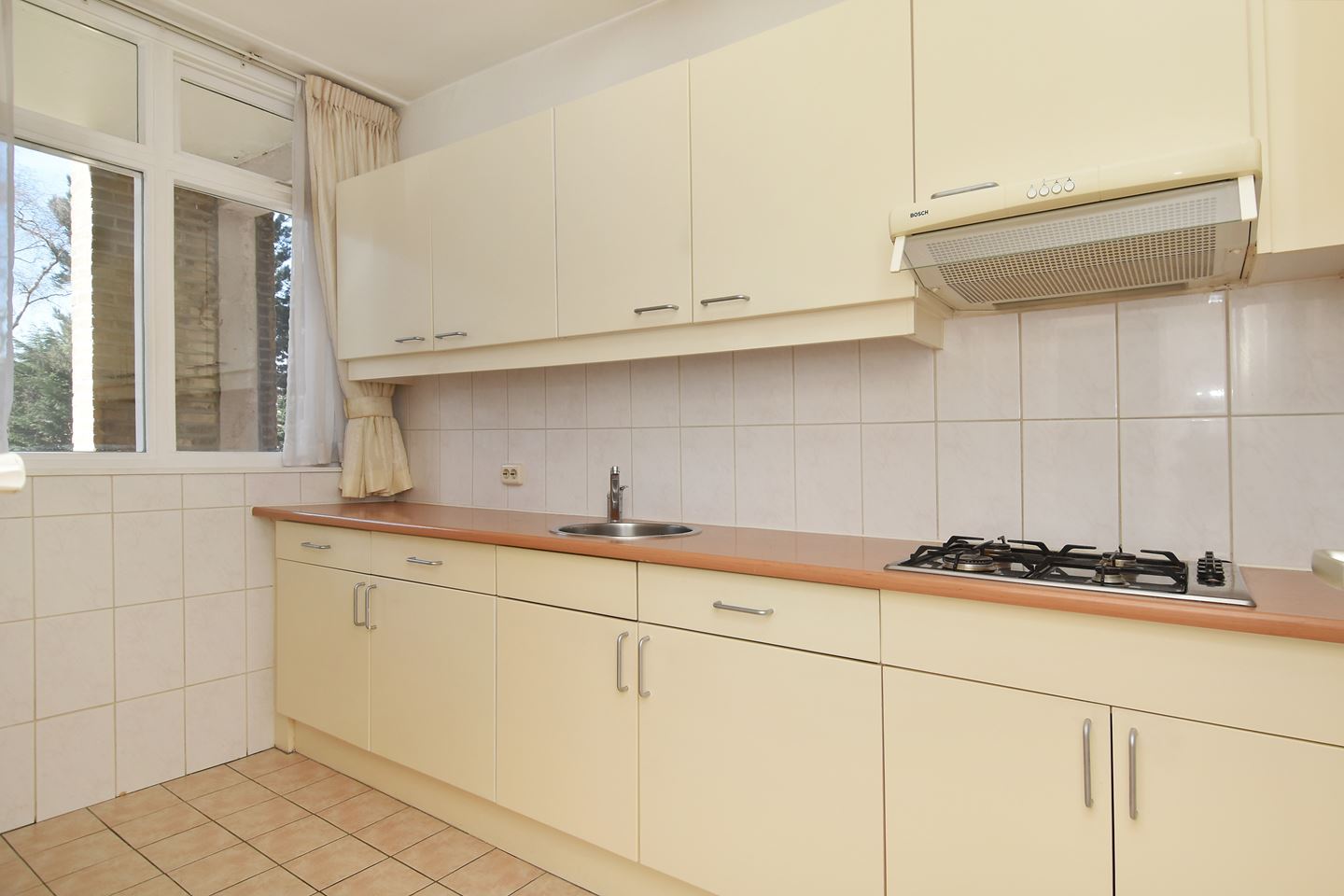 Te Huur 3 Kamer Appartement Sportlaan In Den Haag