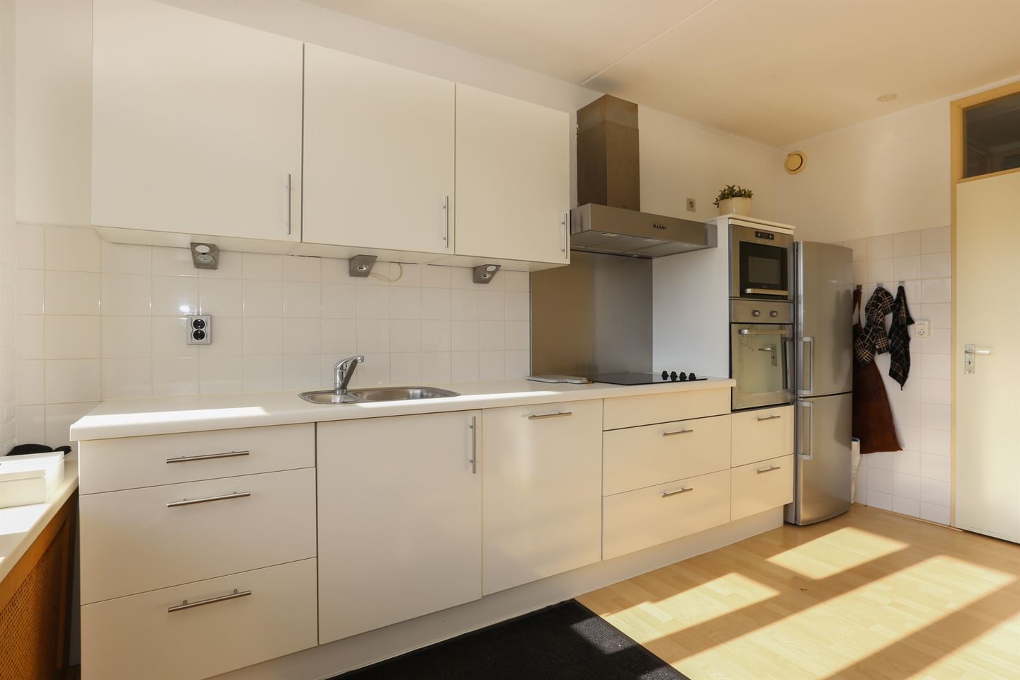 Te Huur 3 Kamer Appartement Rietdekkerweg In Rotterdam