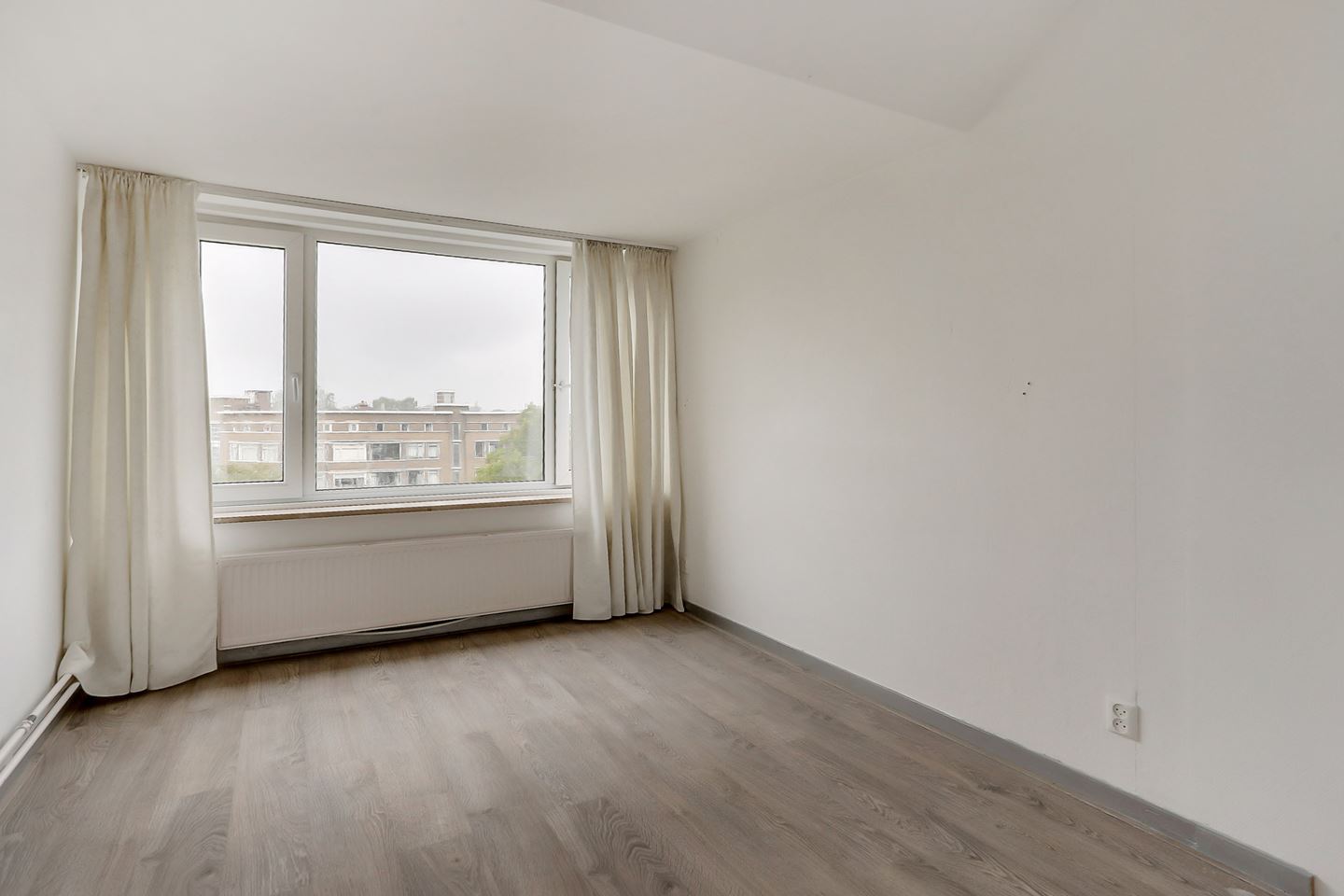 Te Huur 3 Kamer Appartement Laan van Meerdervoort In Den Haag