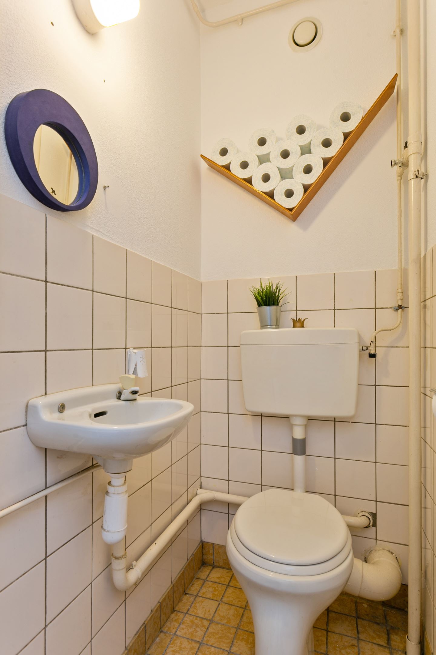Te Huur 2 Kamer Appartement Arnold Spoelplein In Den Haag